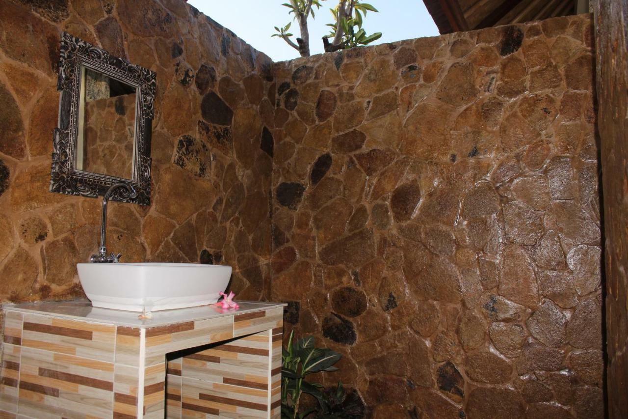 Bamboo Bali Hill Bungalows Amed Exteriör bild