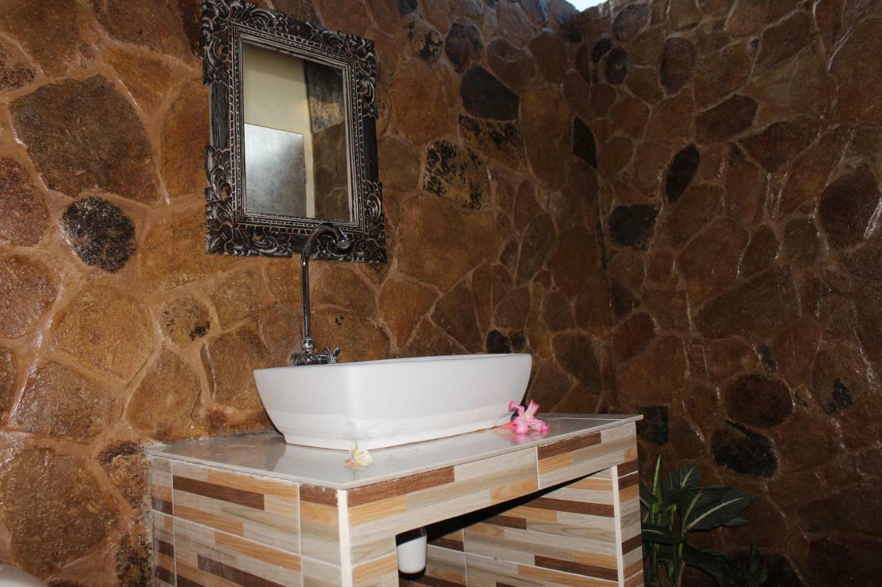 Bamboo Bali Hill Bungalows Amed Exteriör bild