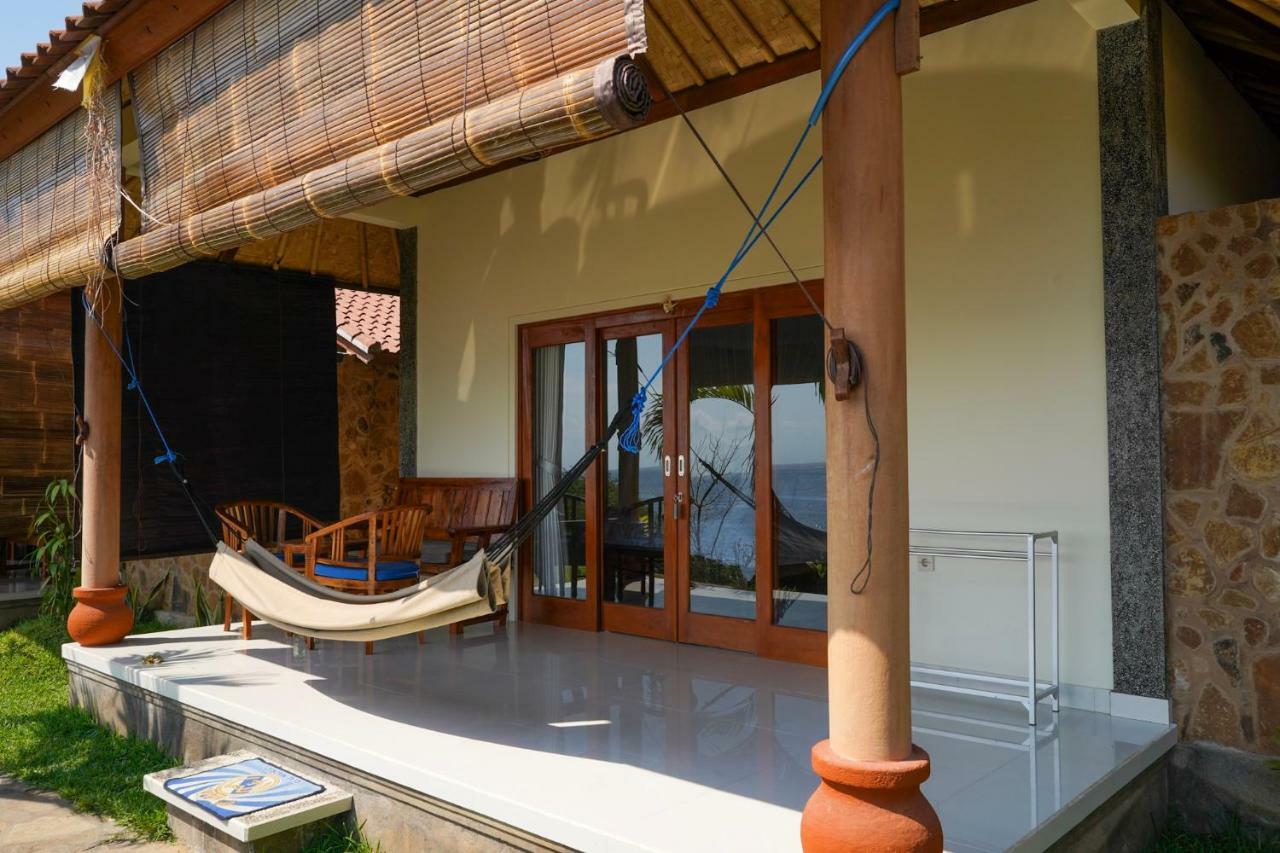 Bamboo Bali Hill Bungalows Amed Exteriör bild